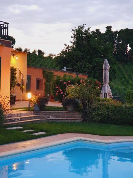 Villa Poggio Montali Monte Roberto Esterno foto