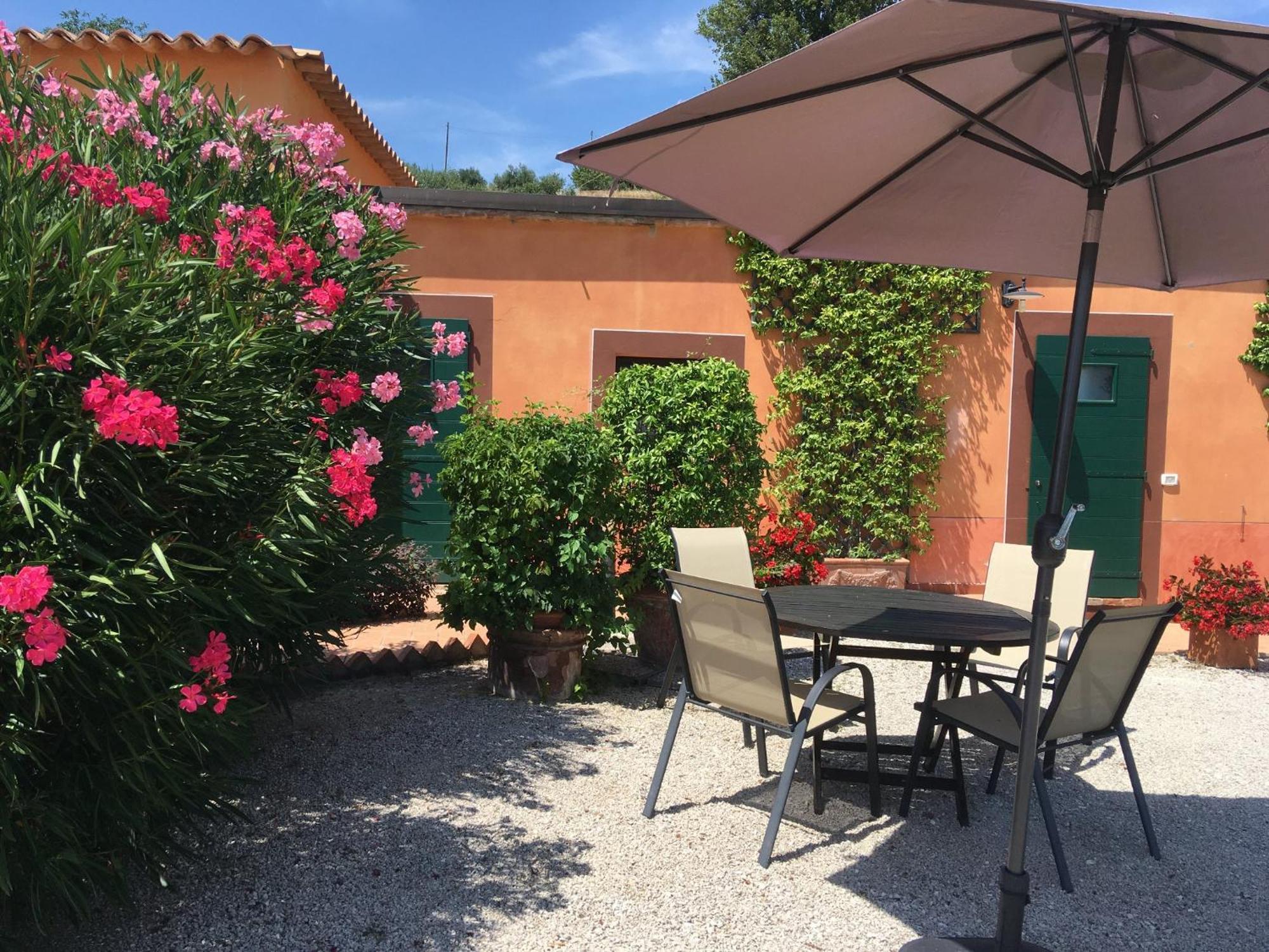 Villa Poggio Montali Monte Roberto Esterno foto