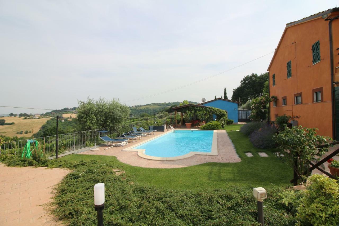 Villa Poggio Montali Monte Roberto Esterno foto
